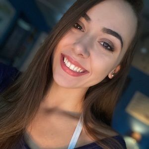 Meet your Posher, Kendra